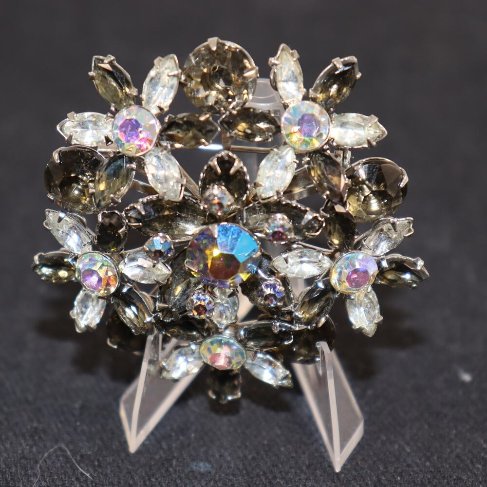 Vintage Rhinestone Floral Brooch‎ – Aurora Borealis & Smoky Stones